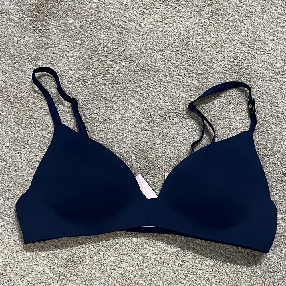 Victoria's Secret Navy Wireless T-Shirt Bra